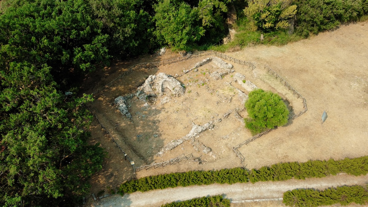 Veduta scavi archeologici Castellana Sicula